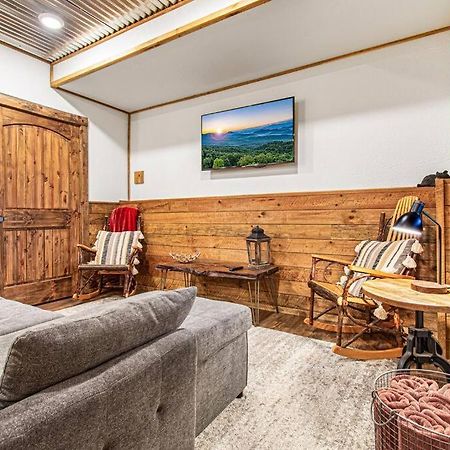 Cherry Log Summit Cabin By Bk Stays - Family Friendly - Playground - Game Room - Jacuzzi - Amazing Mountain Views Esterno foto