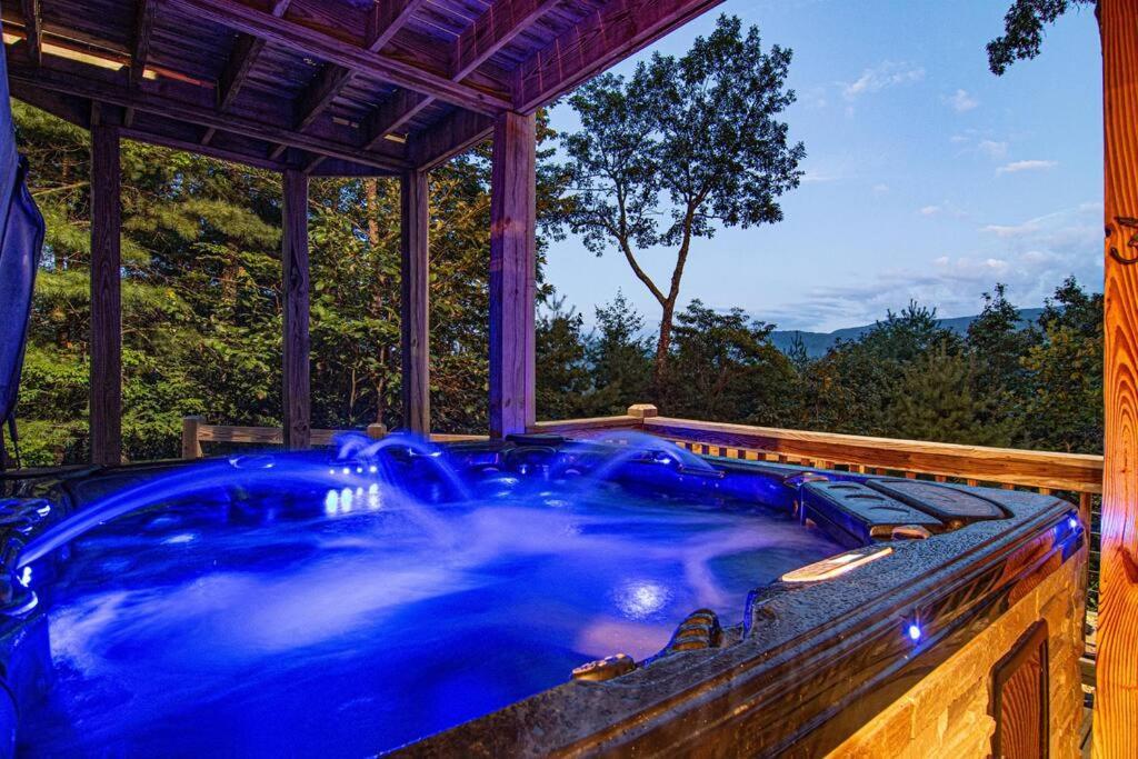 Cherry Log Summit Cabin By Bk Stays - Family Friendly - Playground - Game Room - Jacuzzi - Amazing Mountain Views Esterno foto