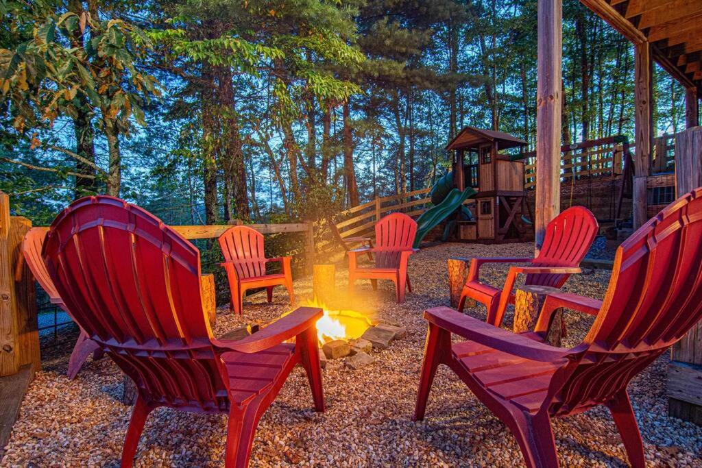 Cherry Log Summit Cabin By Bk Stays - Family Friendly - Playground - Game Room - Jacuzzi - Amazing Mountain Views Esterno foto